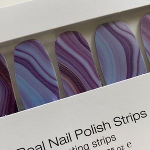 Color Street Ultraviolet Agate